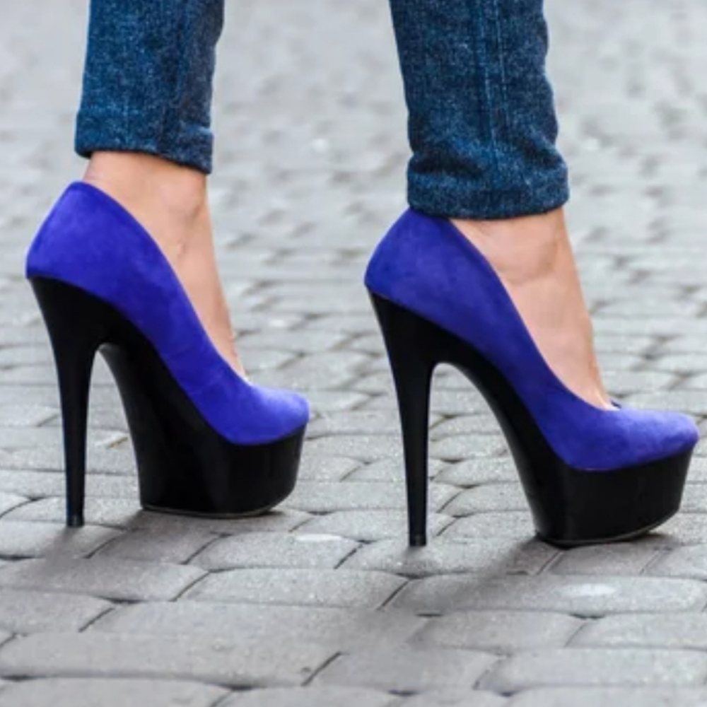 Steve Madden Vibrant Blue and Black Heels